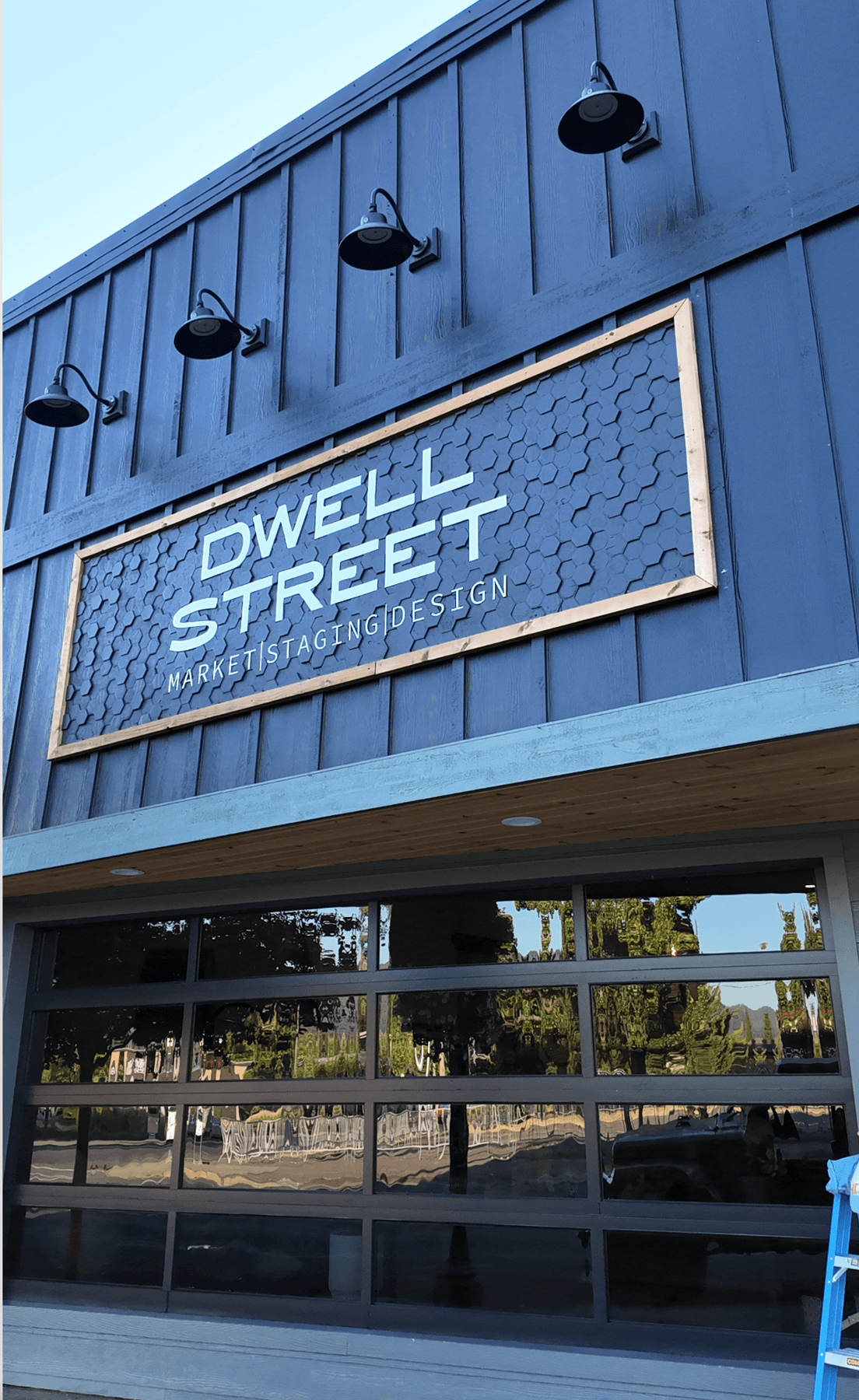 Dwell street grants pass window cleaning service